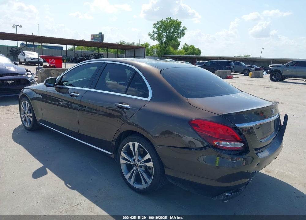 2017 MERCEDES-BENZ C 300 VIN: WDDWF4JB7HR308019