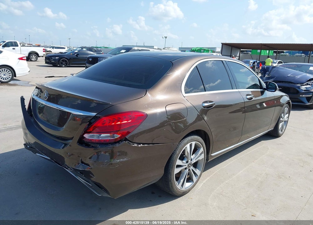 2017 MERCEDES-BENZ C 300 VIN: WDDWF4JB7HR308019