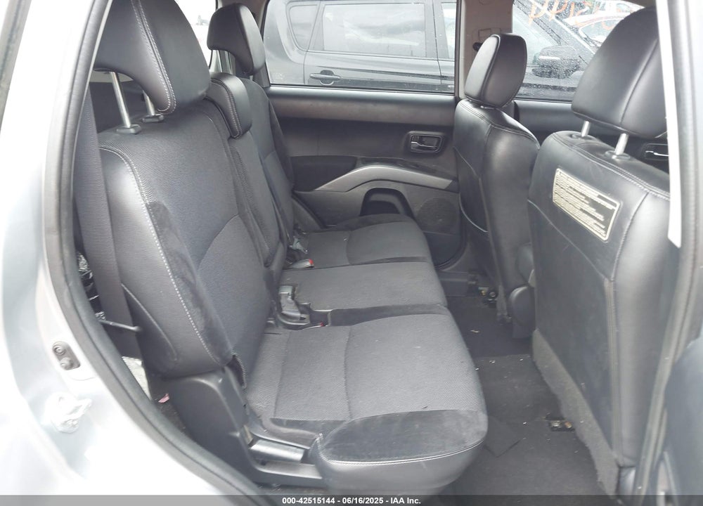 2010 MITSUBISHI OUTLANDER SE VIN: JA4JT3AW1AZ002556