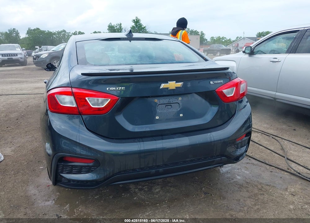 2017 CHEVROLET CRUZE VIN: 1G1BF5SM8H7130429