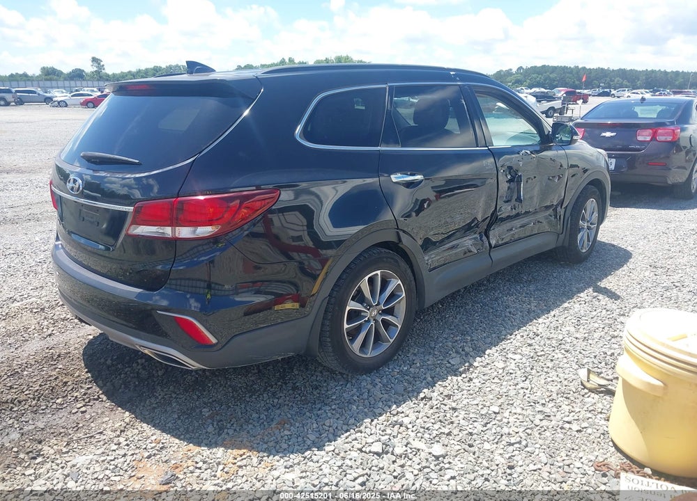 2017 HYUNDAI SANTA FE VIN: KM8SN4HF6HU247372