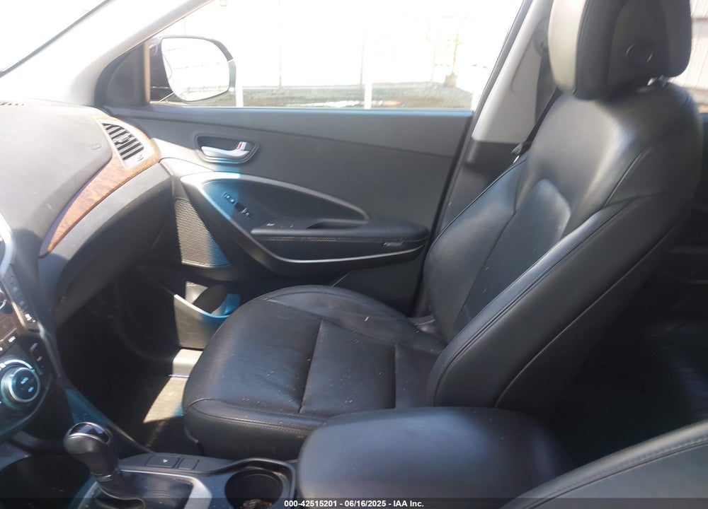 2017 HYUNDAI SANTA FE VIN: KM8SN4HF6HU247372
