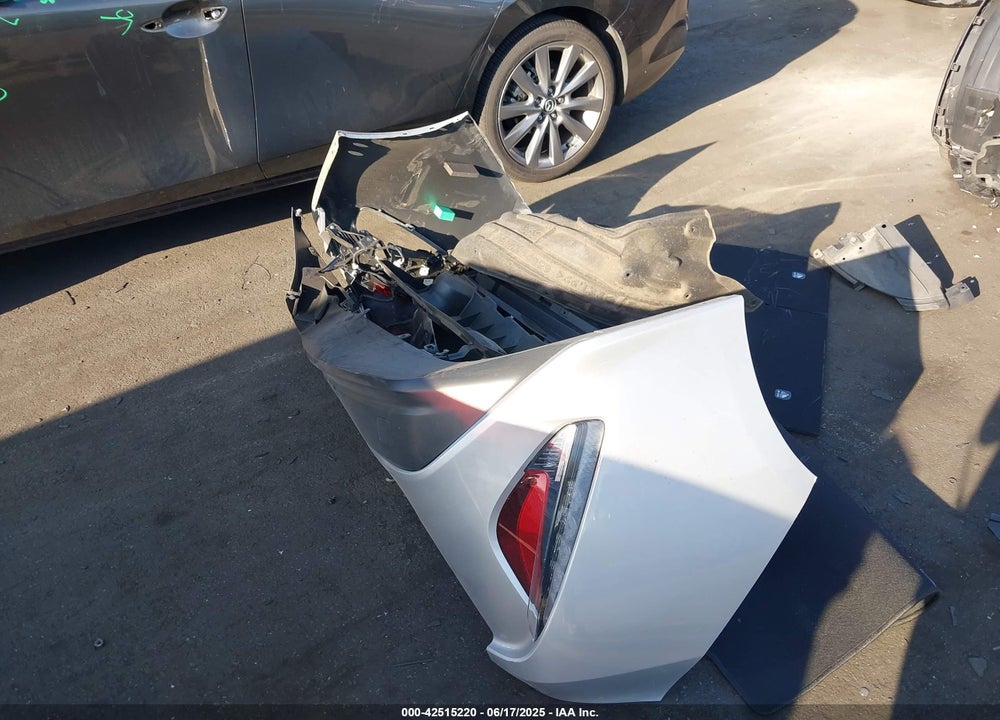 2022 TOYOTA PRIUS PRIME LE VIN: JTDKAMFP8N3211485