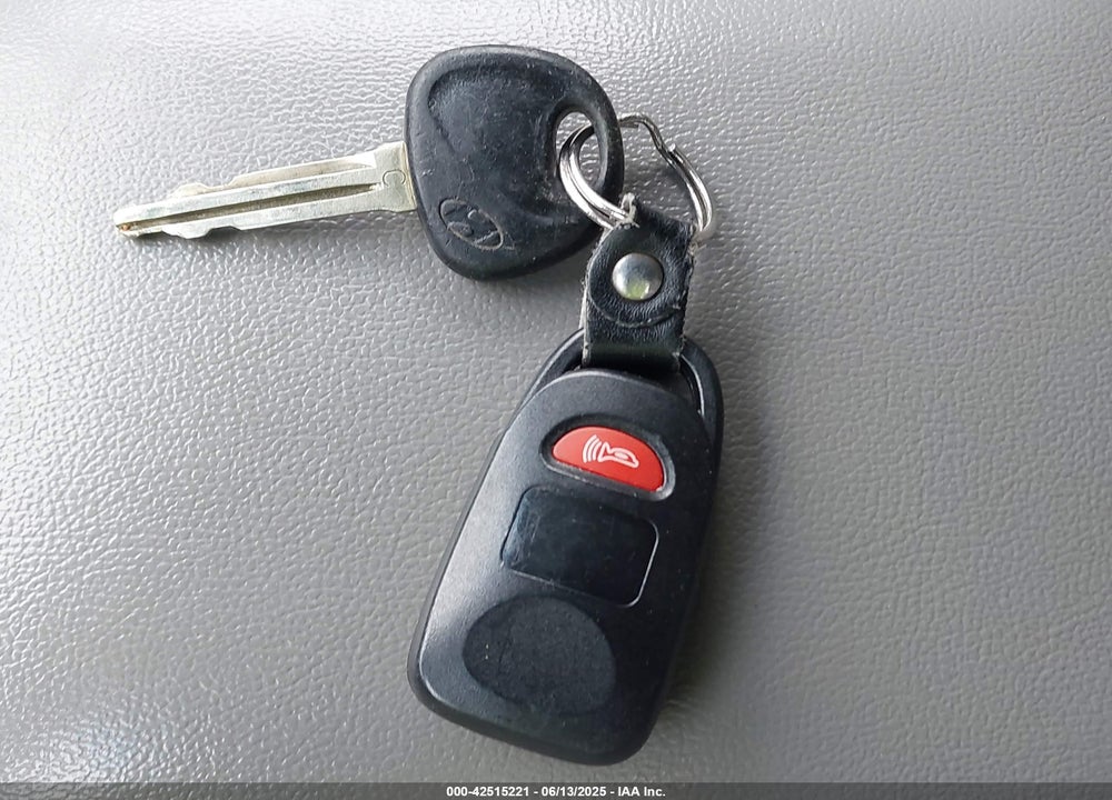 2009 HYUNDAI SANTA FE VIN: 5NMSG73D79H256712