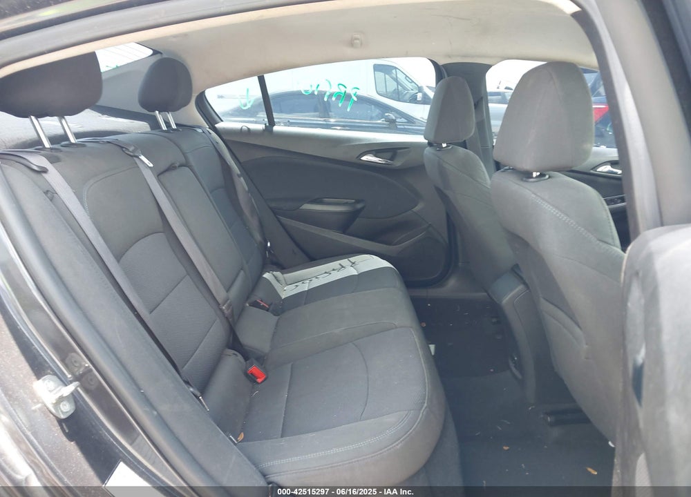 2017 CHEVROLET CRUZE VIN: 1G1BE5SM3H7210367