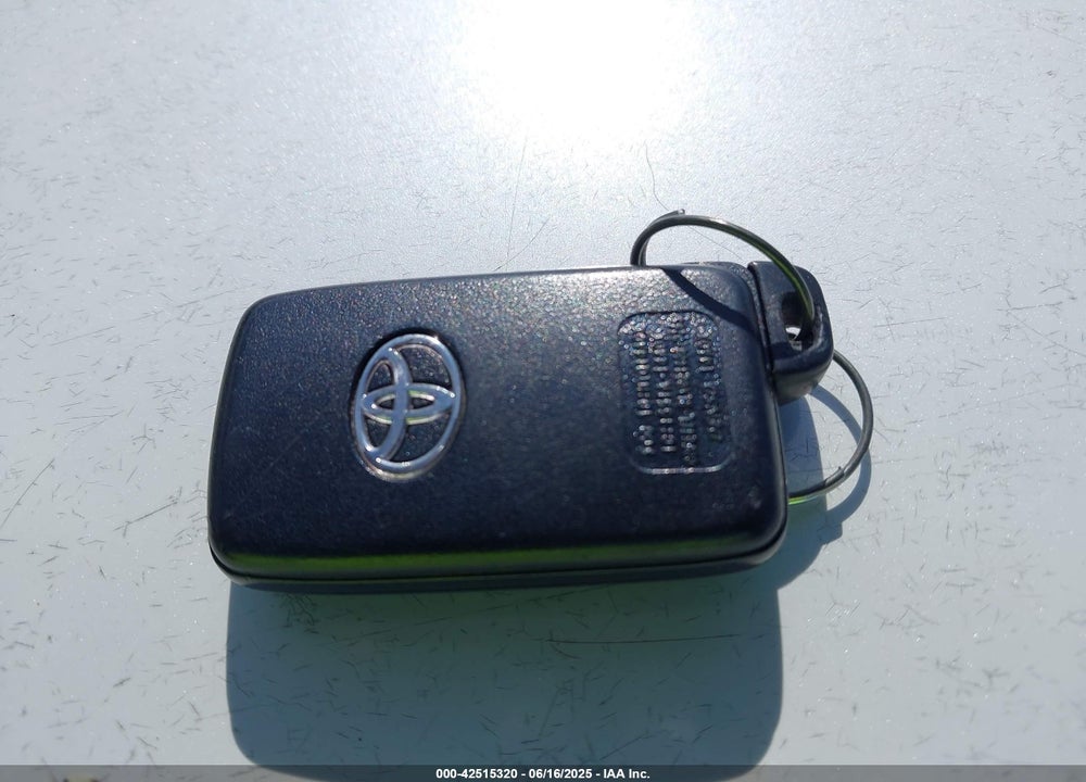 2013 TOYOTA PRIUS TWO VIN: JTDKN3DU4D1733323