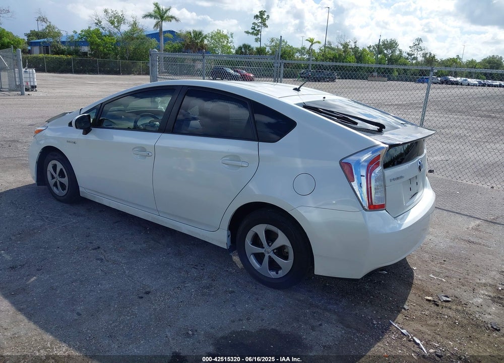 2013 TOYOTA PRIUS TWO VIN: JTDKN3DU4D1733323