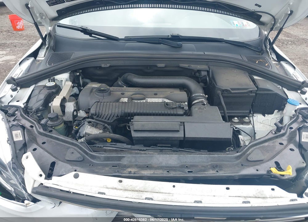 2015 VOLVO XC60 VIN: YV4612RK3F2734343