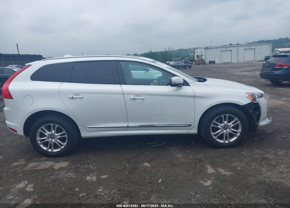 2015 VOLVO XC60 VIN: YV4612RK3F2734343