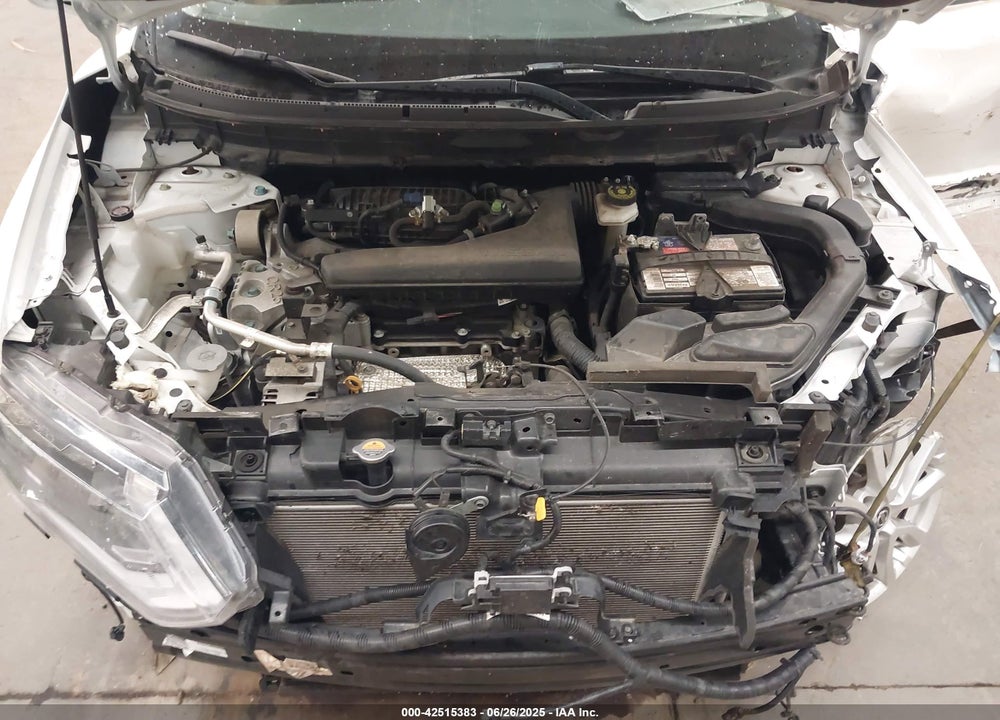 2018 NISSAN ROGUE VIN: KNMAT2MT2JP604217