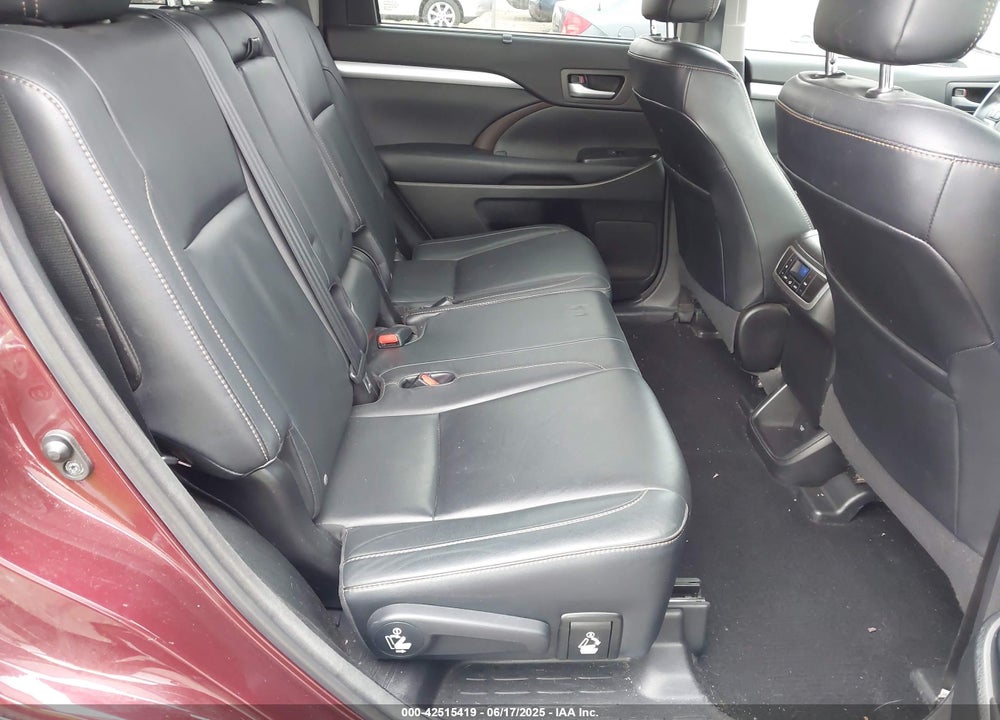 2016 TOYOTA HIGHLANDER VIN: 5TDJKRFH4GS290198