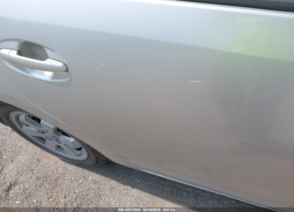 2005 TOYOTA PRIUS VIN: JTDKB20U857042643
