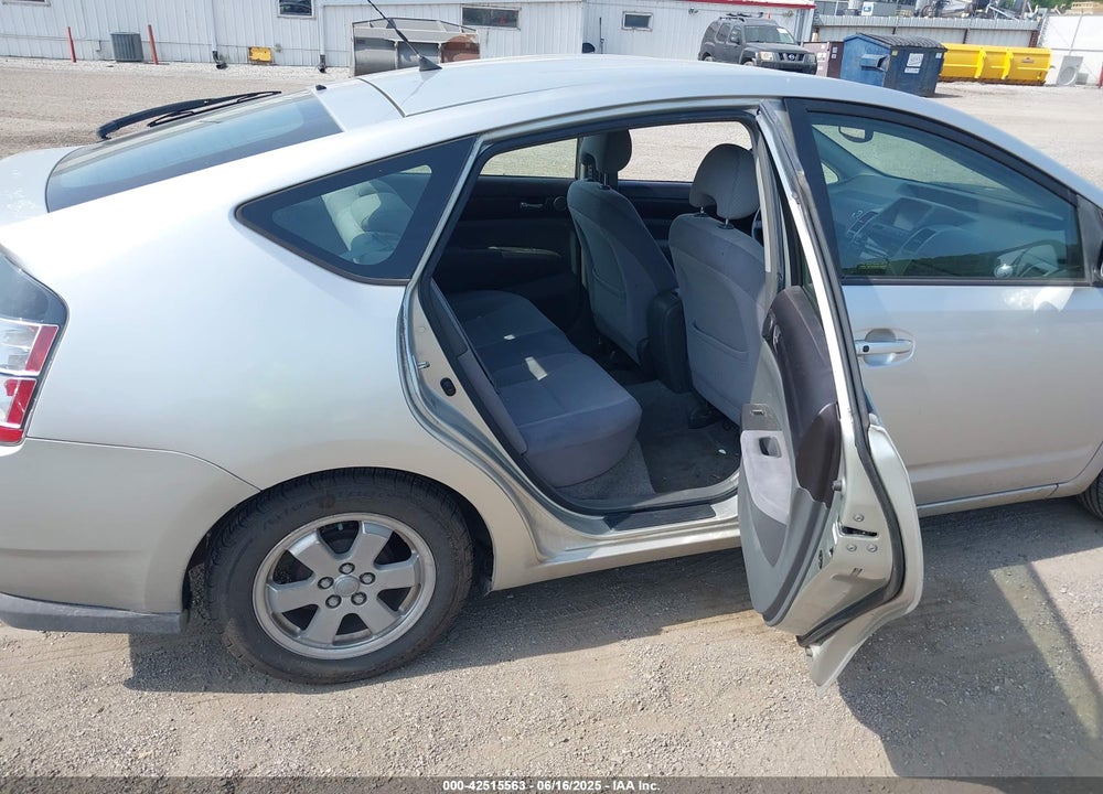 2005 TOYOTA PRIUS VIN: JTDKB20U857042643
