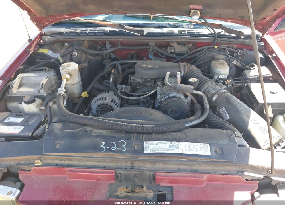 2001 CHEVROLET BLAZER LT VIN: 1GNDT13WX1K212786