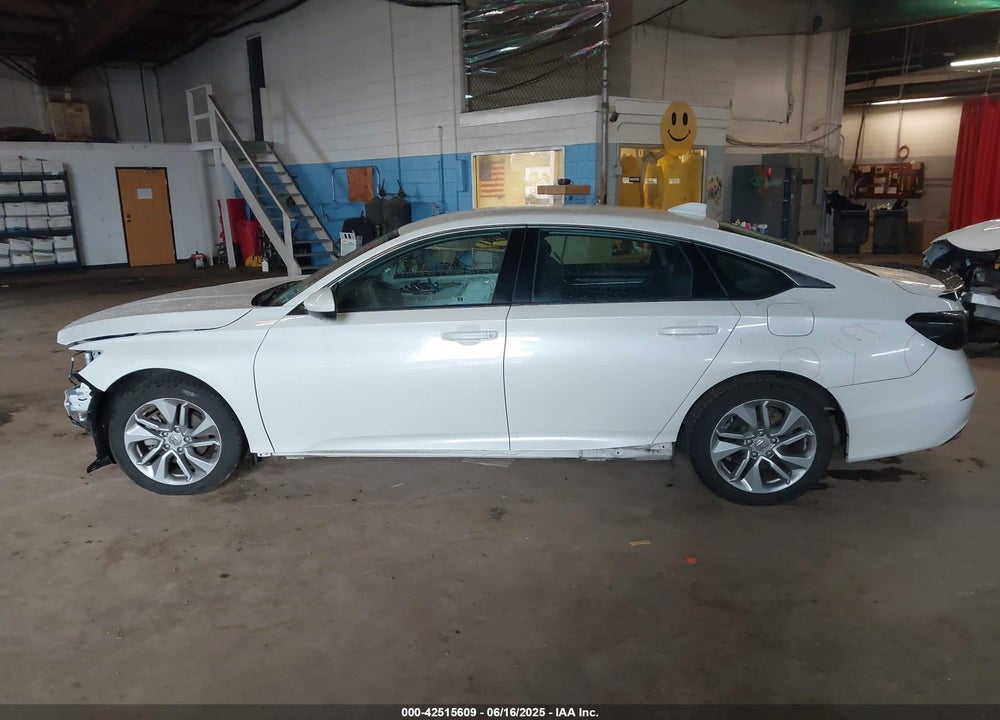 2018 HONDA ACCORD VIN: 1HGCV1F10JA223432
