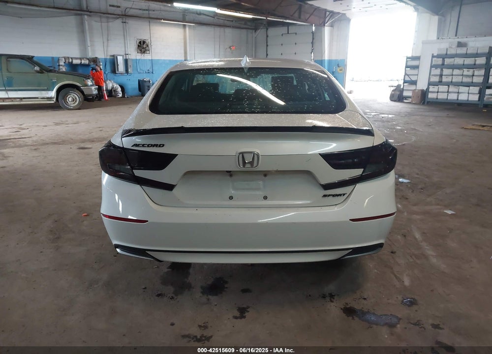 2018 HONDA ACCORD VIN: 1HGCV1F10JA223432