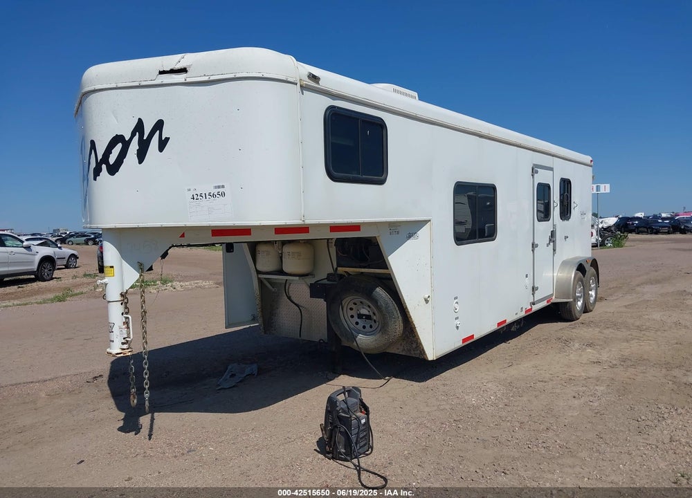 2012 BISON 280 TRAILHEAD HORSE TRAILER VIN: 51Y335727C2002458