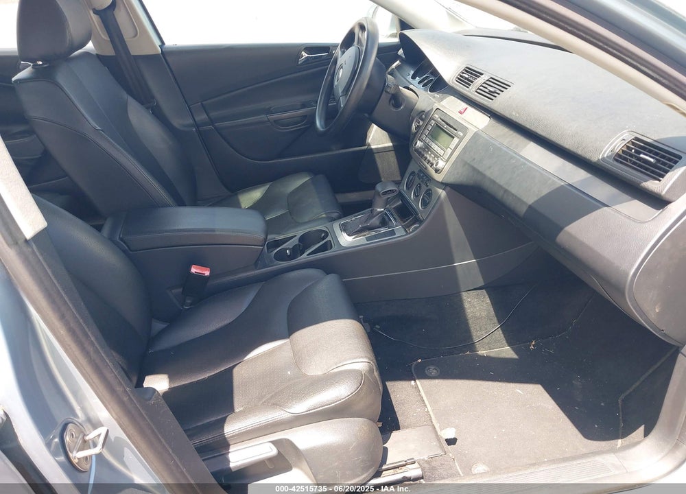 2007 VOLKSWAGEN PASSAT VIN: WVWLK73C87E028227