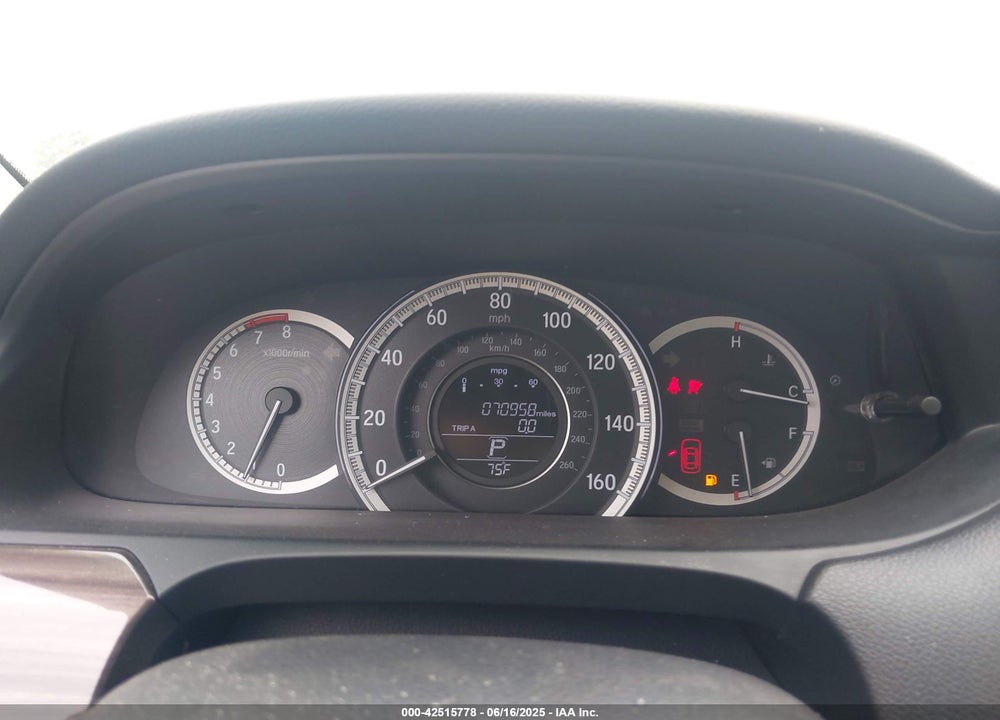 2016 HONDA ACCORD VIN: 1HGCR3F81GA009782