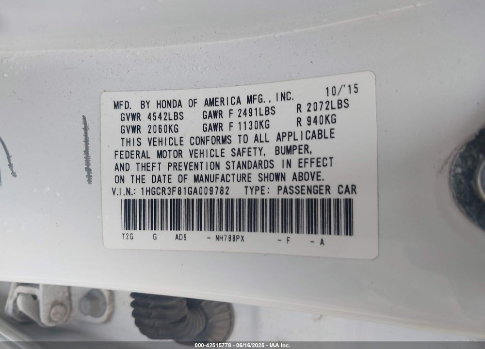 2016 HONDA ACCORD VIN: 1HGCR3F81GA009782