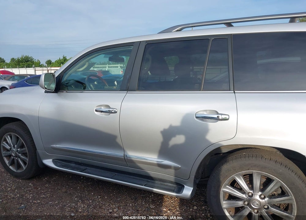 2011 LEXUS LX 570 VIN: JTJHY7AX9B4068872