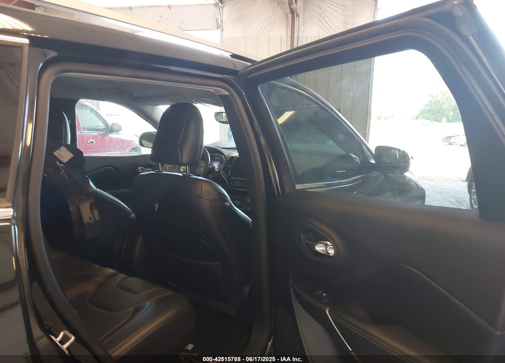 2019 JEEP CHEROKEE VIN: 1C4PJMDX2KD445250