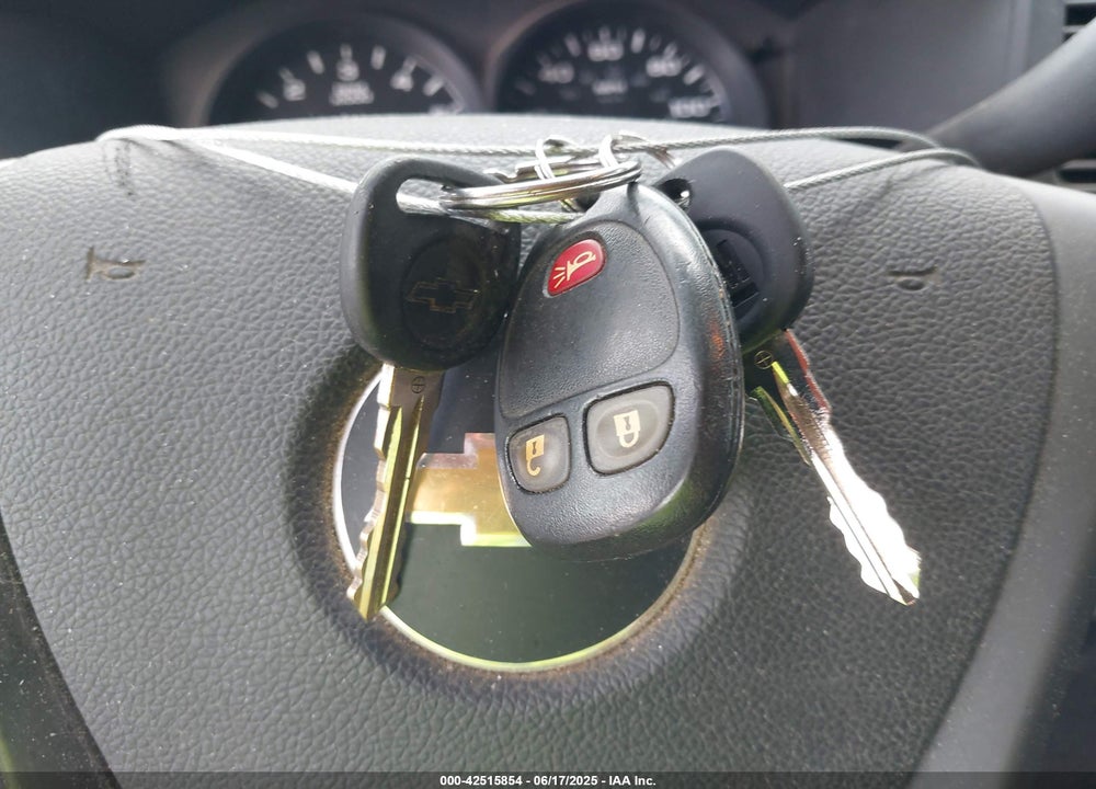 2011 CHEVROLET SILVERADO 1500 LS VIN: 1GCRCREA1BZ369548