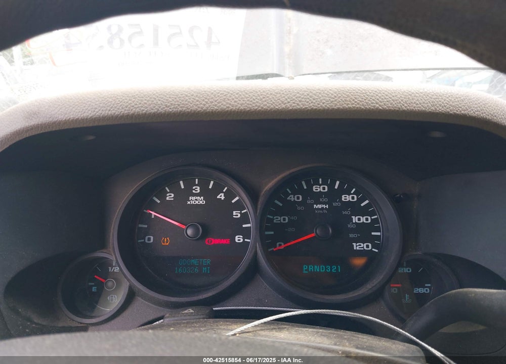 2011 CHEVROLET SILVERADO 1500 LS VIN: 1GCRCREA1BZ369548