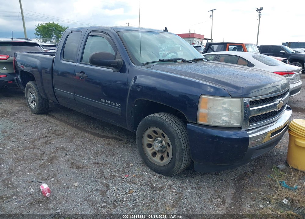 2011 CHEVROLET SILVERADO 1500 LS VIN: 1GCRCREA1BZ369548