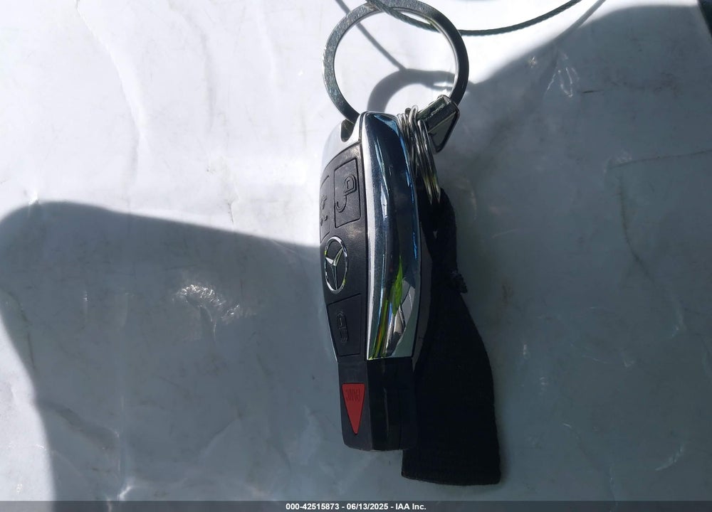 2001 MERCEDES-BENZ E 320 VIN: WDBJF65J11B368716