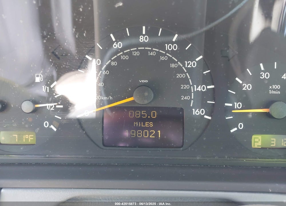2001 MERCEDES-BENZ E 320 VIN: WDBJF65J11B368716