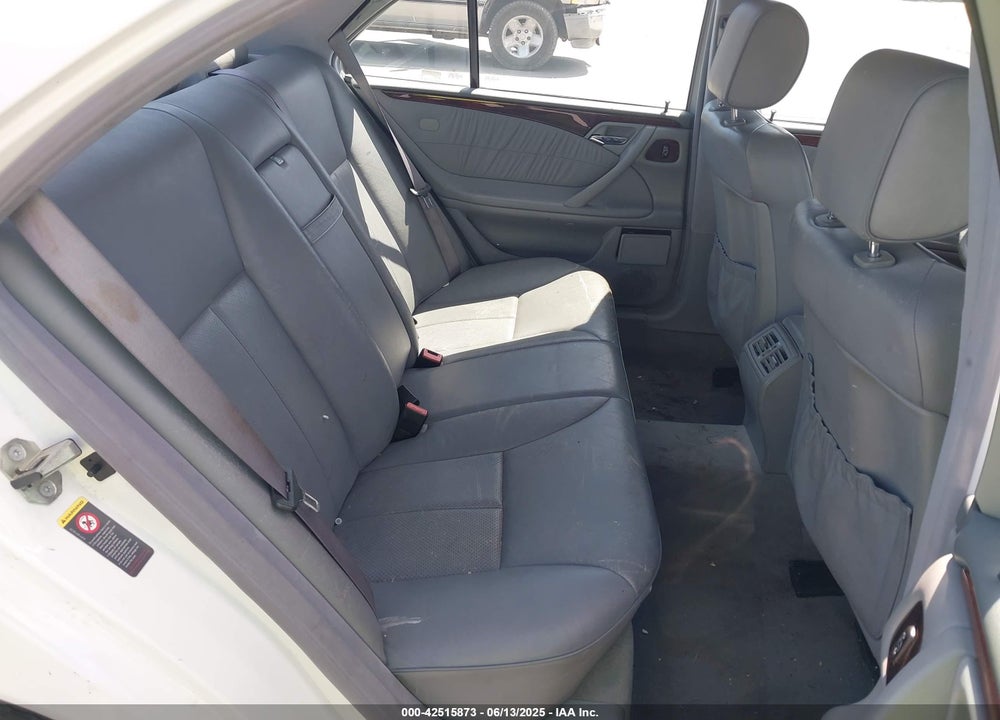 2001 MERCEDES-BENZ E 320 VIN: WDBJF65J11B368716