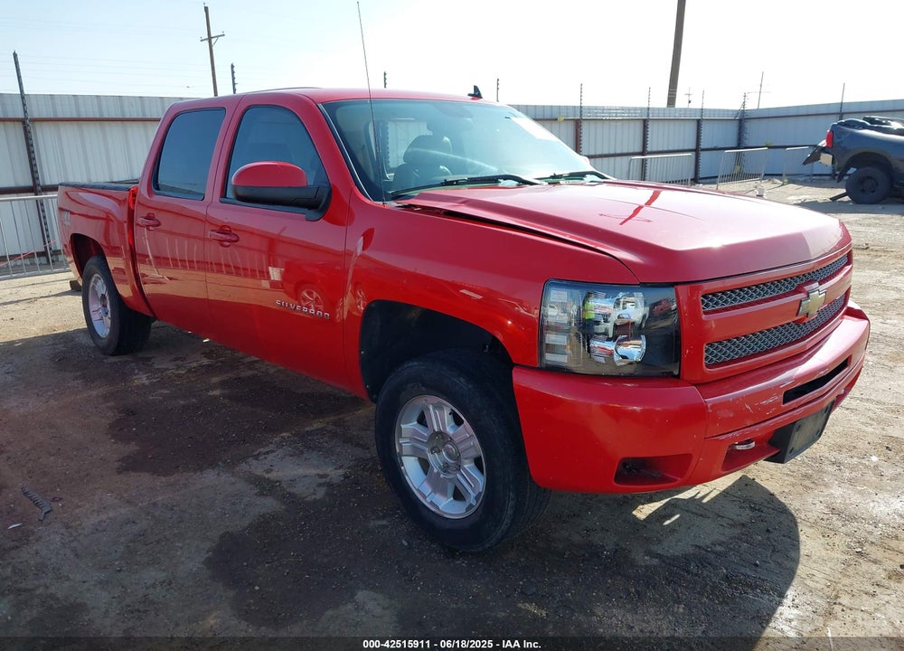 2011 CHEVROLET SILVERADO 1500 LT VIN: 3GCPKSE29BG238569