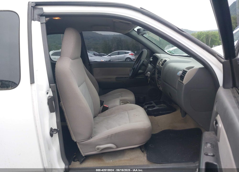 2004 CHEVROLET COLORADO VIN: 1GCDT196448134684