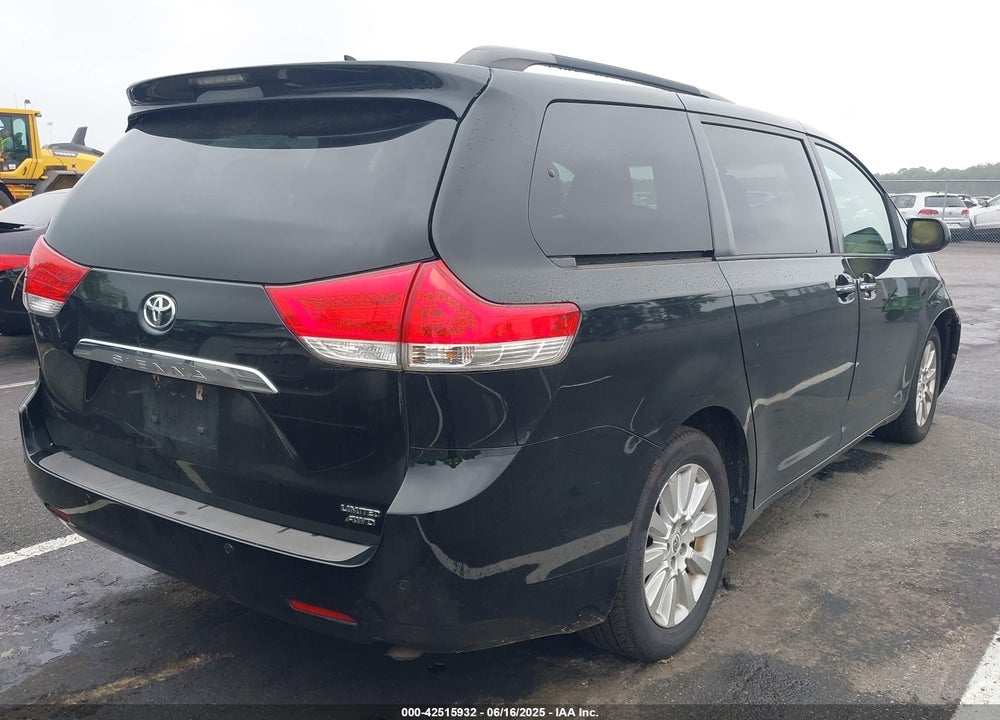 2012 TOYOTA SIENNA LIMITED 7 PASSENGER VIN: 5TDDK3DC9CS047370