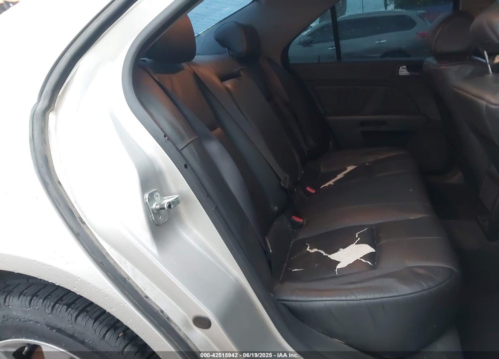 2005 CADILLAC STS V8 VIN: 1G6DC67A950212335