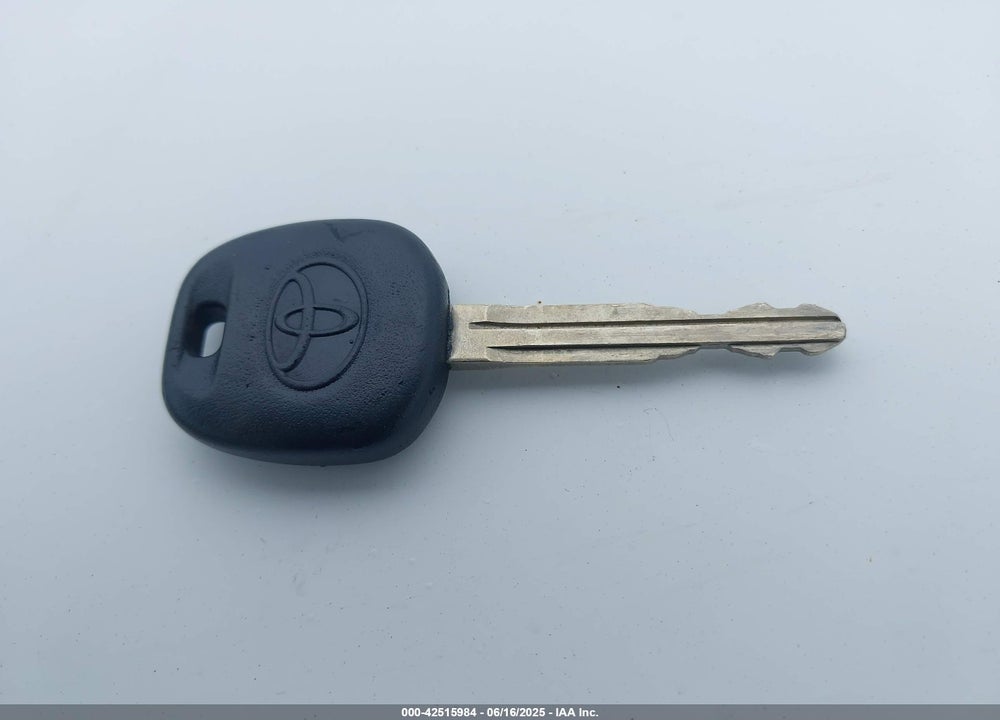 2007 TOYOTA COROLLA CE VIN: 1NXBR32EX7Z788115