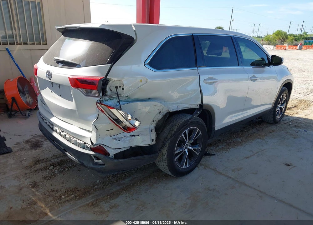 2019 TOYOTA HIGHLANDER VIN: 5TDZARFH6KS059138