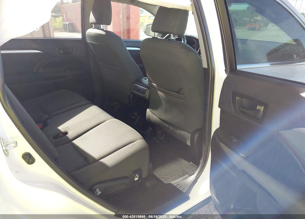 2019 TOYOTA HIGHLANDER VIN: 5TDZARFH6KS059138