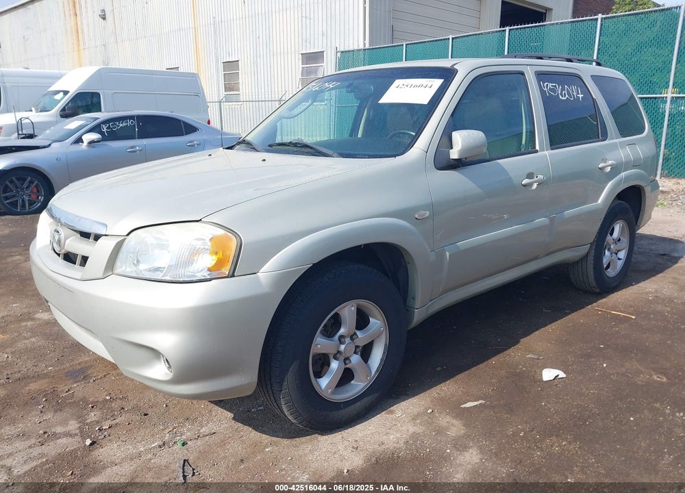 2005 MAZDA TRIBUTE S VIN: 4F2YZ06155KM26805