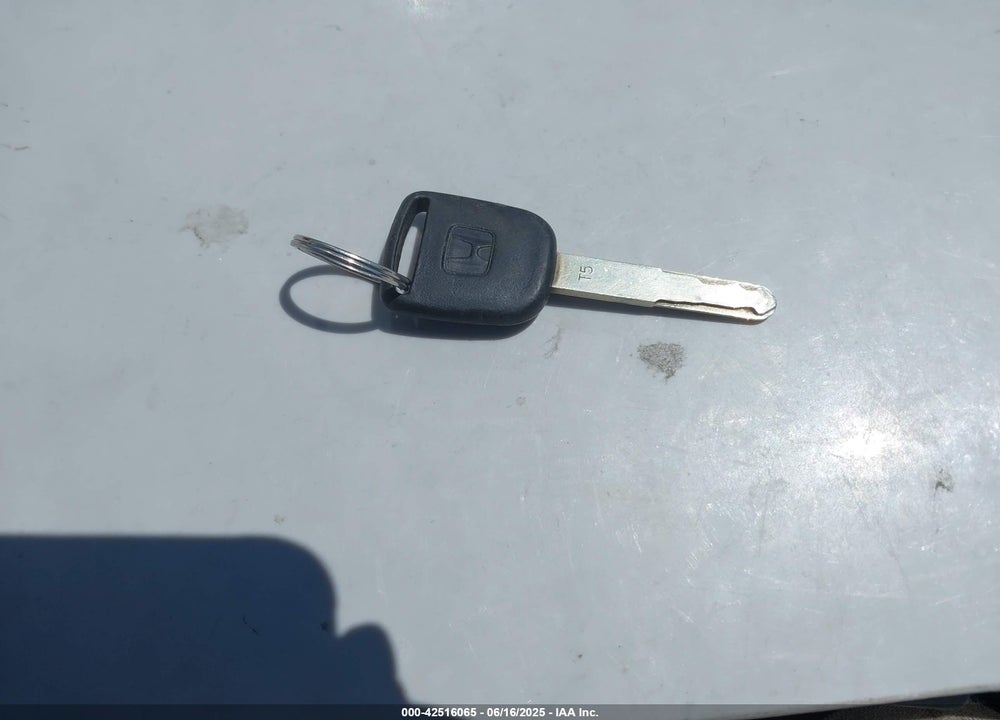 2005 HONDA CIVIC VIN: 2HGES26765H551019