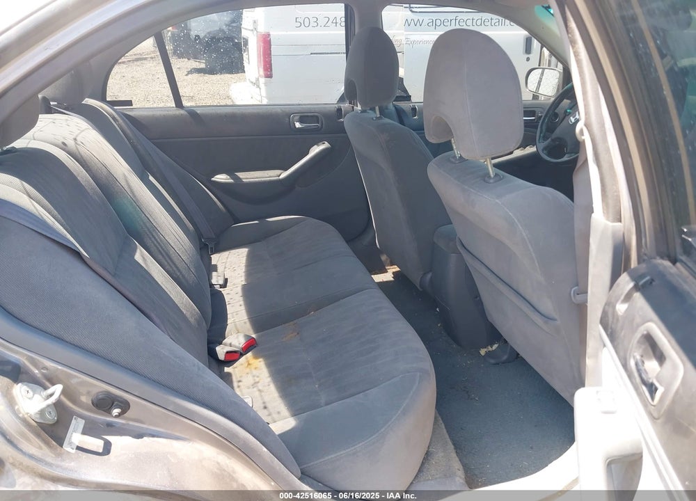 2005 HONDA CIVIC VIN: 2HGES26765H551019