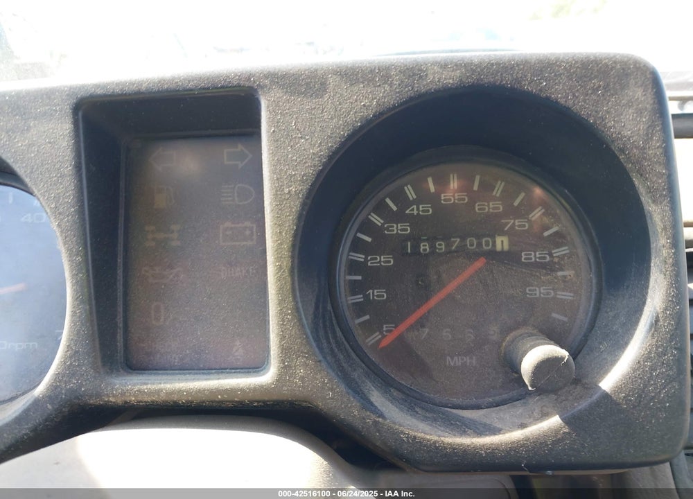 1990 ISUZU TROOPER VIN: JACCH58EXL7903060