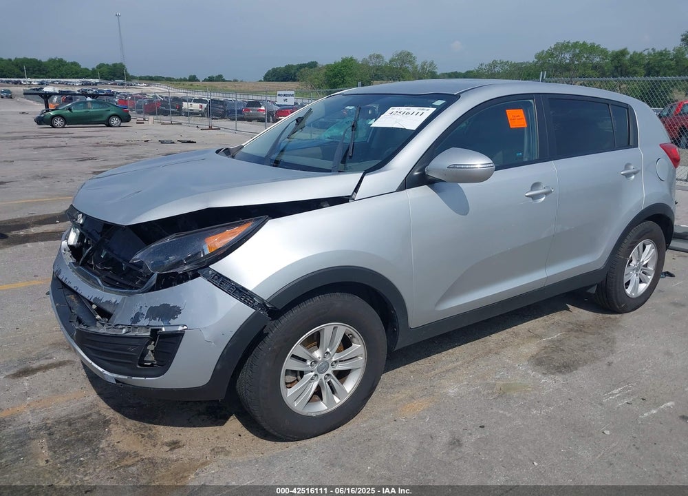 2011 KIA SPORTAGE VIN: KNDPBCA25B7043527