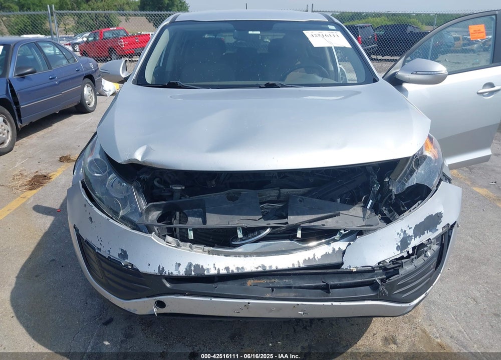 2011 KIA SPORTAGE VIN: KNDPBCA25B7043527