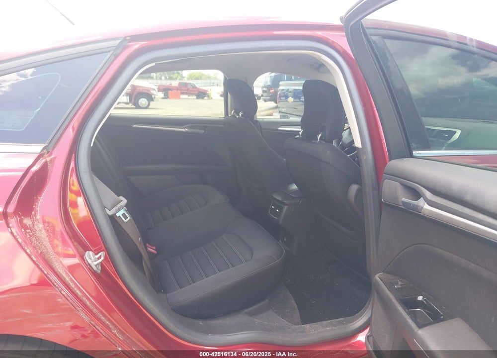 2014 FORD FUSION SE VIN: 3FA6P0H71ER112584