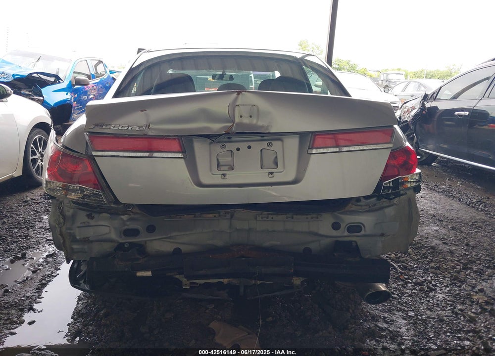 2011 HONDA ACCORD VIN: 1HGCP2F38BA118589