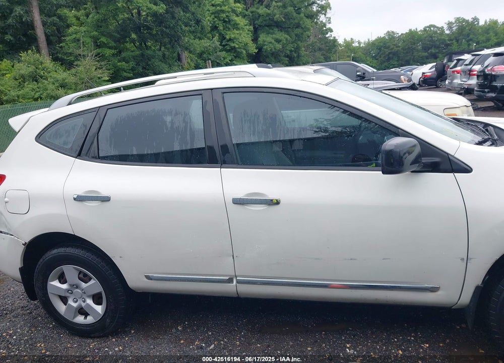 2014 NISSAN ROGUE SELECT VIN: JN8AS5MV4EW717933