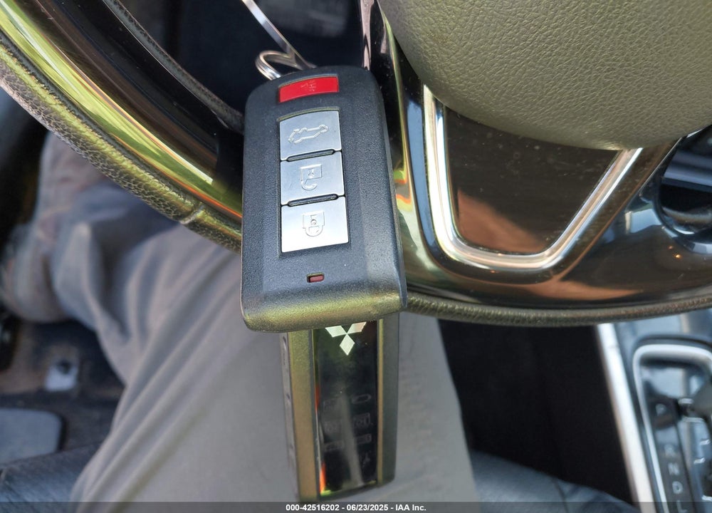 2018 MITSUBISHI OUTLANDER VIN: JA4JZ4AX1JJ000916