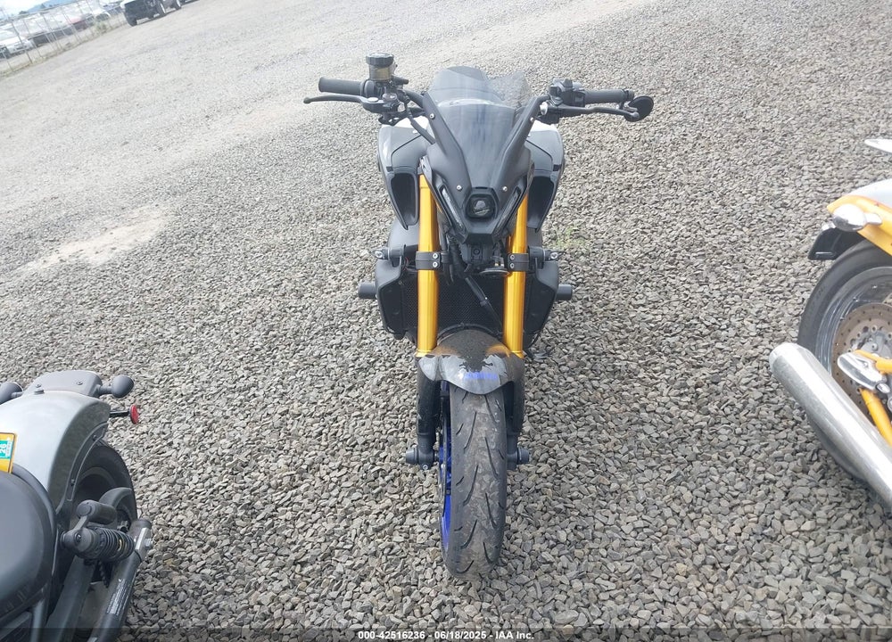 2023 YAMAHA MT09 D VIN: JYARN72E3PA001525